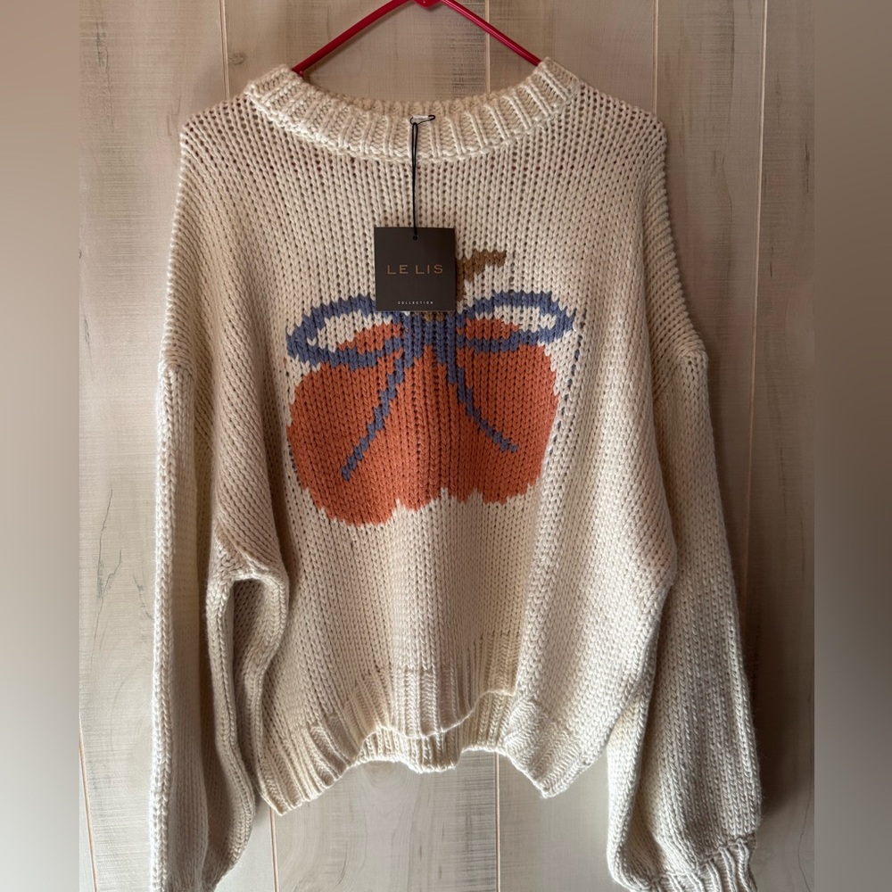Le Lis Cozy Cream Pumpkin Sweater - Picture 2 of 2
